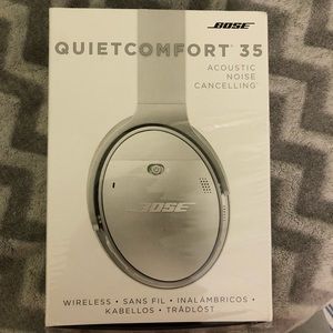 BOSE QuietComfort Nose Cancelling headphones